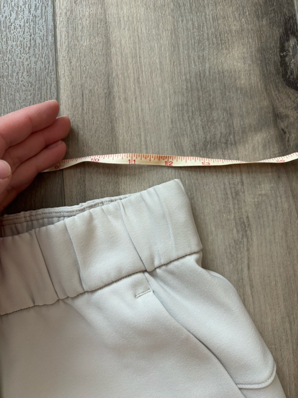 Lululemon shorts - Picture 7 of 7